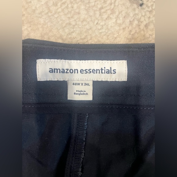 Amazon Essentials Men's Classic-Fit Wrinkle-Resistant Flat-Front Pants 48W x 35L - Picture 10 of 11